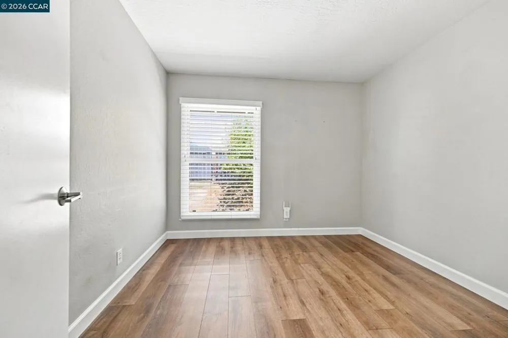 566 Webster Dr Martinez, CA 94553
