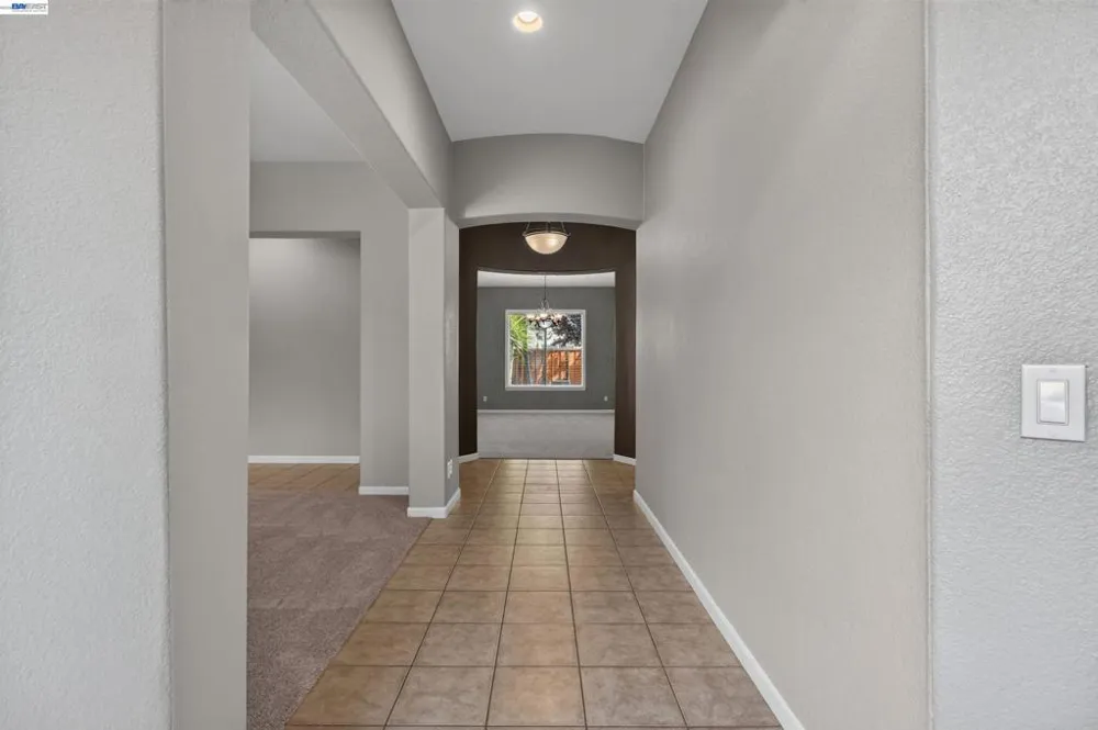 2243 Winchester Loop Discovery Bay, CA 94505