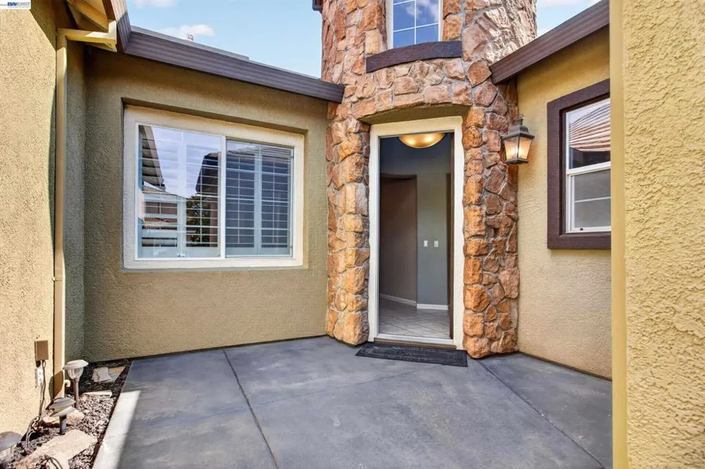 2243 Winchester Loop Discovery Bay, CA 94505