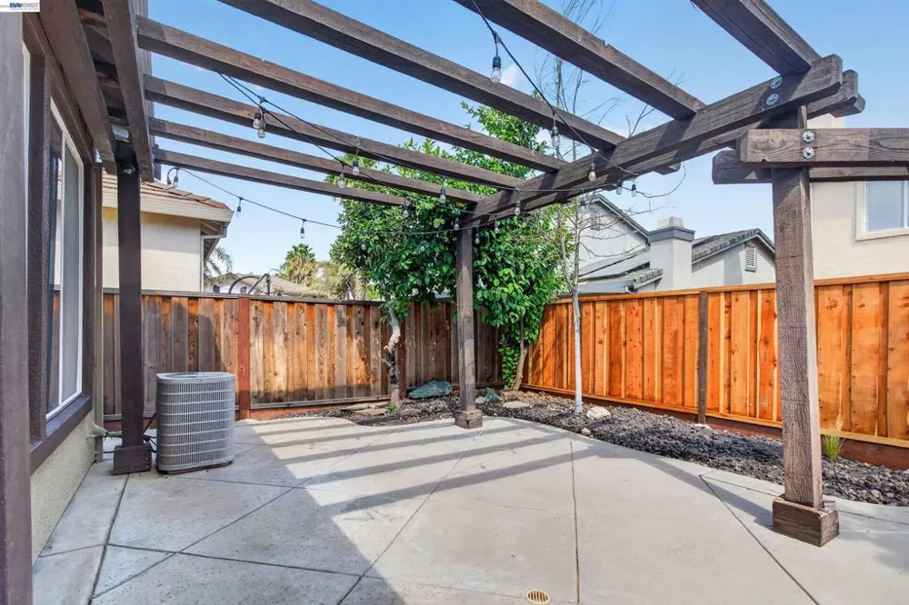 2243 Winchester Loop Discovery Bay, CA 94505