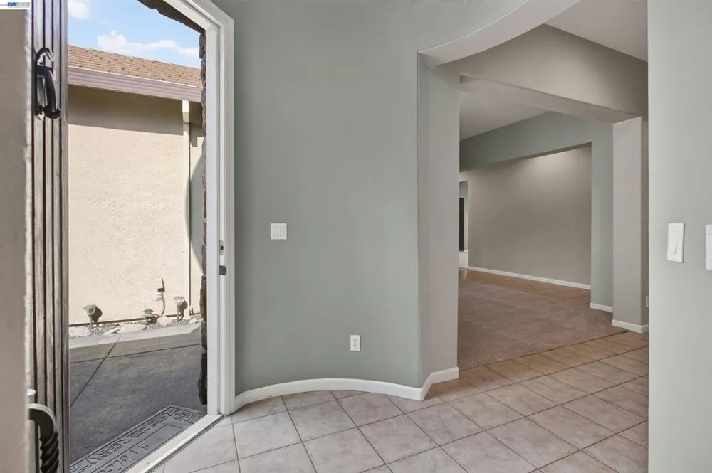 2243 Winchester Loop Discovery Bay, CA 94505