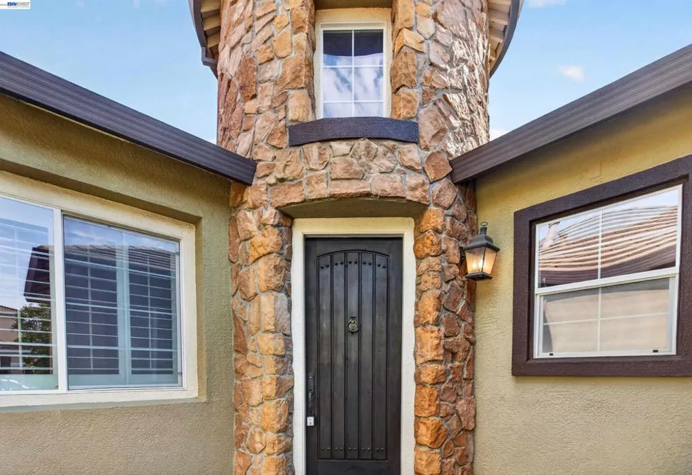 2243 Winchester Loop Discovery Bay, CA 94505