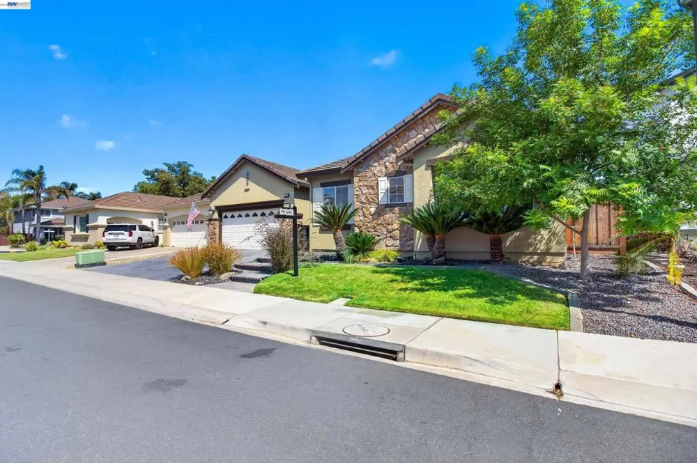 2243 Winchester Loop Discovery Bay, CA 94505