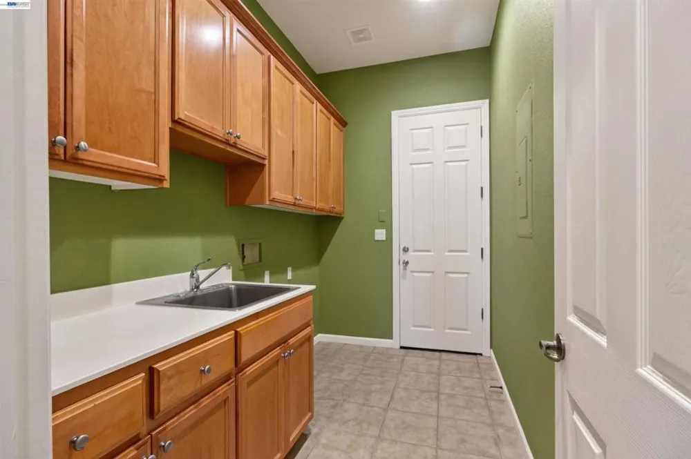 2243 Winchester Loop Discovery Bay, CA 94505