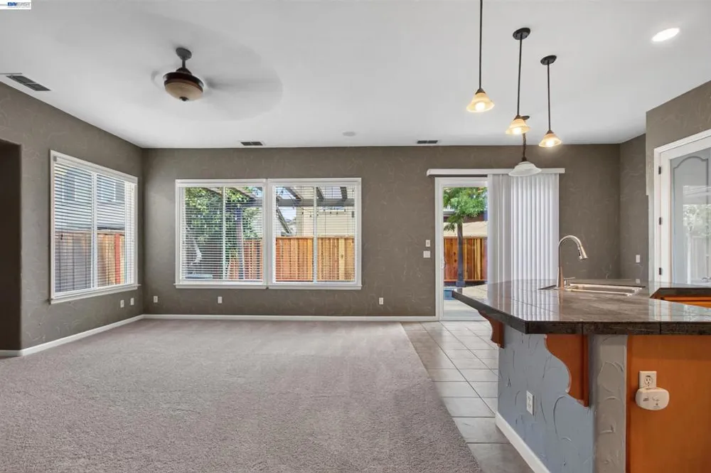 2243 Winchester Loop Discovery Bay, CA 94505