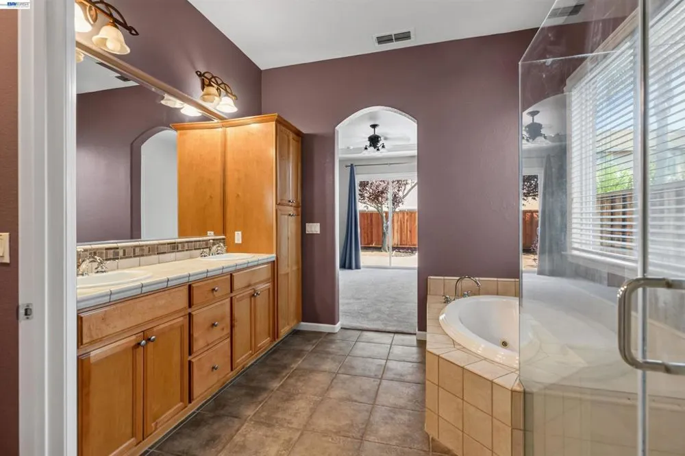 2243 Winchester Loop Discovery Bay, CA 94505