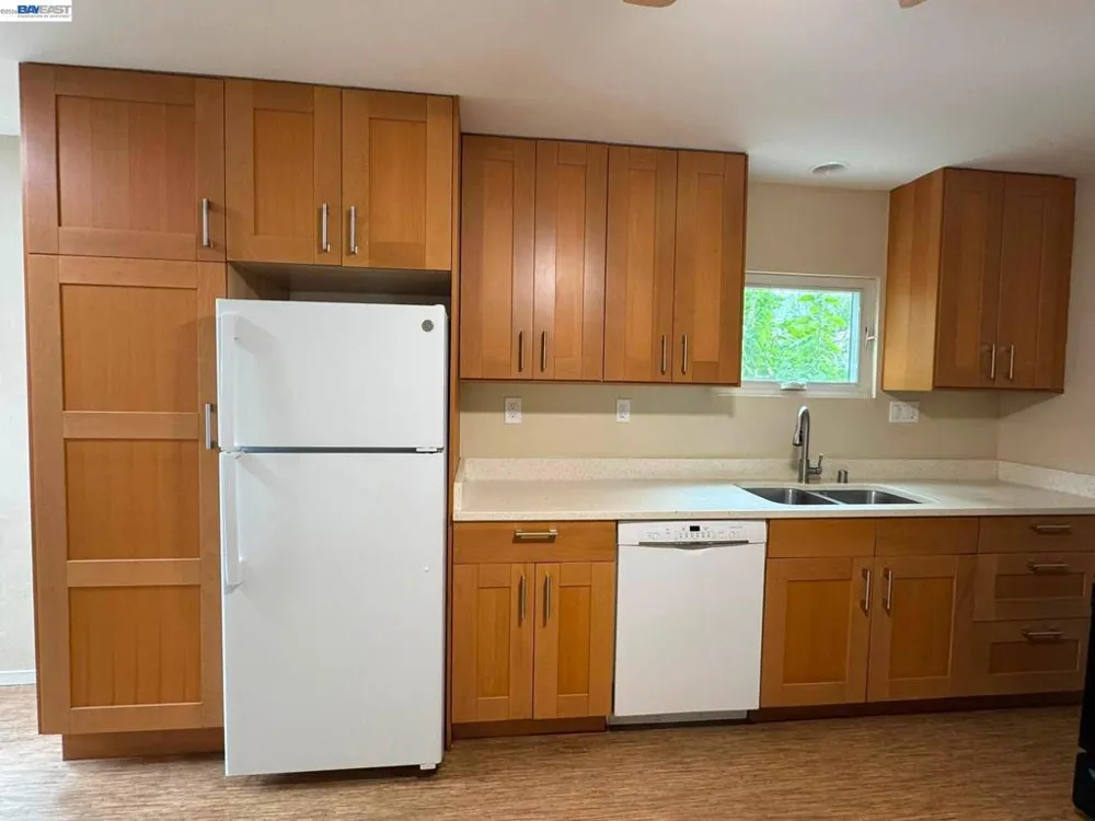 1260 63rd Emeryville, CA 94608