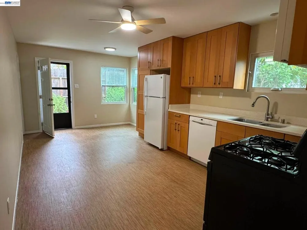 1260 63rd Emeryville, CA 94608
