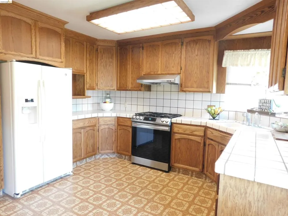 3086 Middleton St Oakland, CA 94605