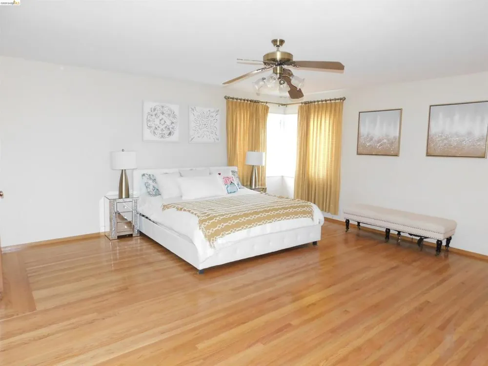 3086 Middleton St Oakland, CA 94605