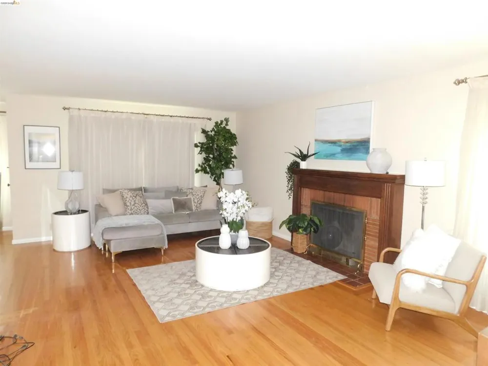 3086 Middleton St Oakland, CA 94605