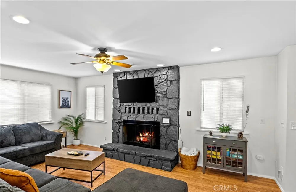 1018 Anita Big Bear City, CA 92314