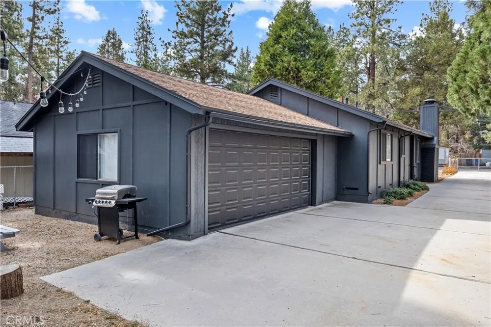 1018 Anita Big Bear City, CA 92314