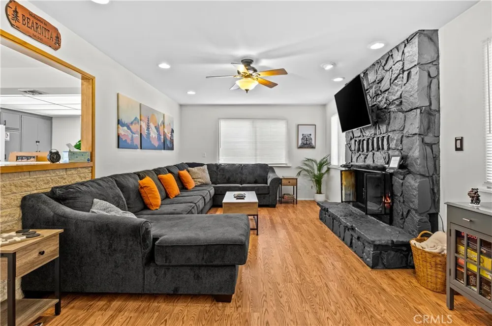 1018 Anita Big Bear City, CA 92314