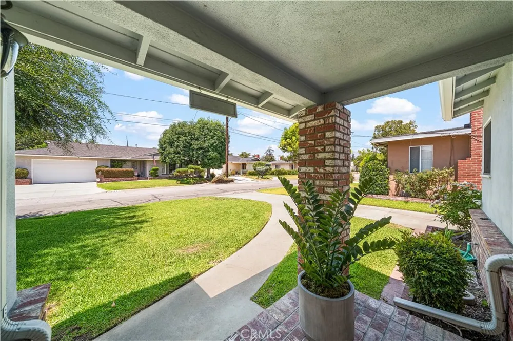 6320 Salter Avenue Temple City, CA 91780