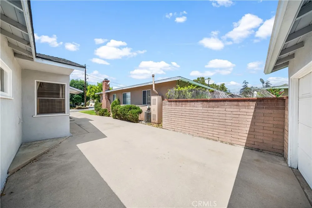 6320 Salter Avenue Temple City, CA 91780