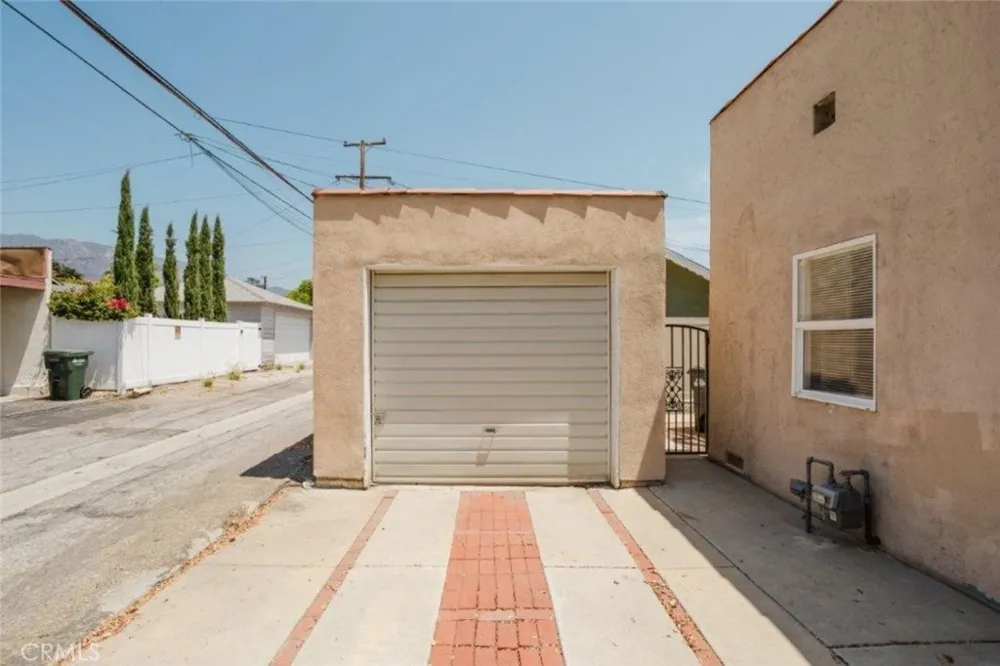 616 S Canyon Monrovia, CA 91016