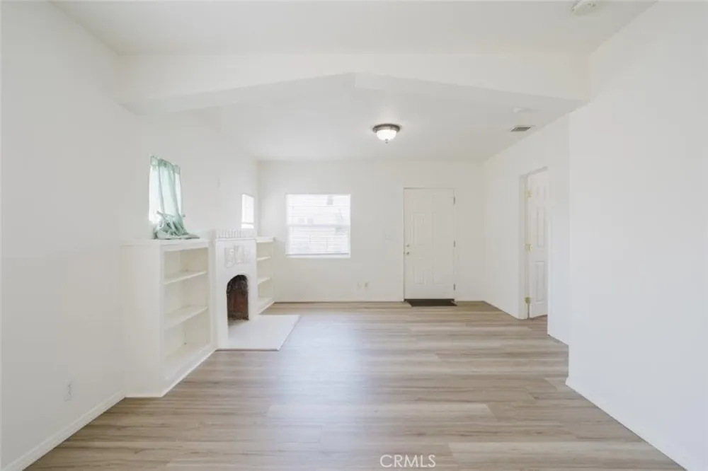 616 S Canyon Monrovia, CA 91016
