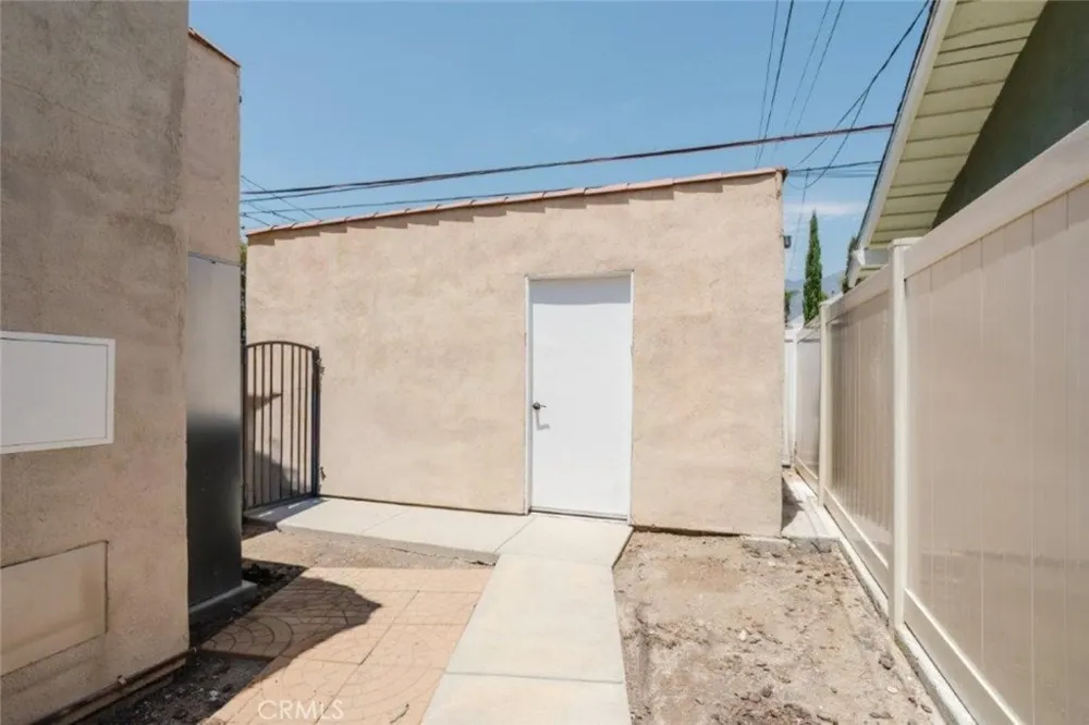 616 S Canyon Monrovia, CA 91016