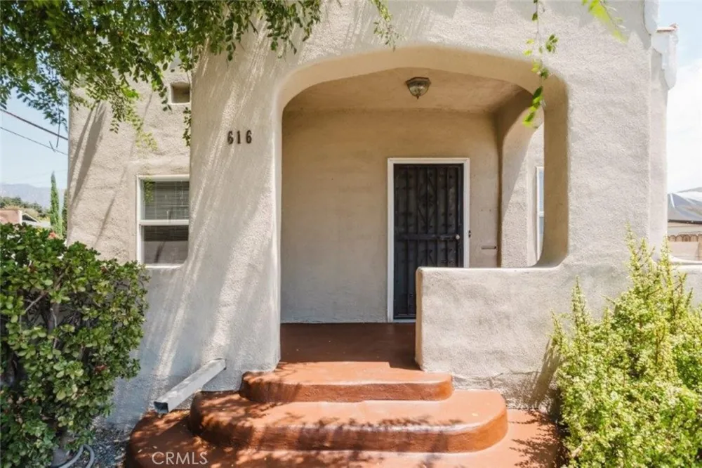 616 S Canyon Monrovia, CA 91016