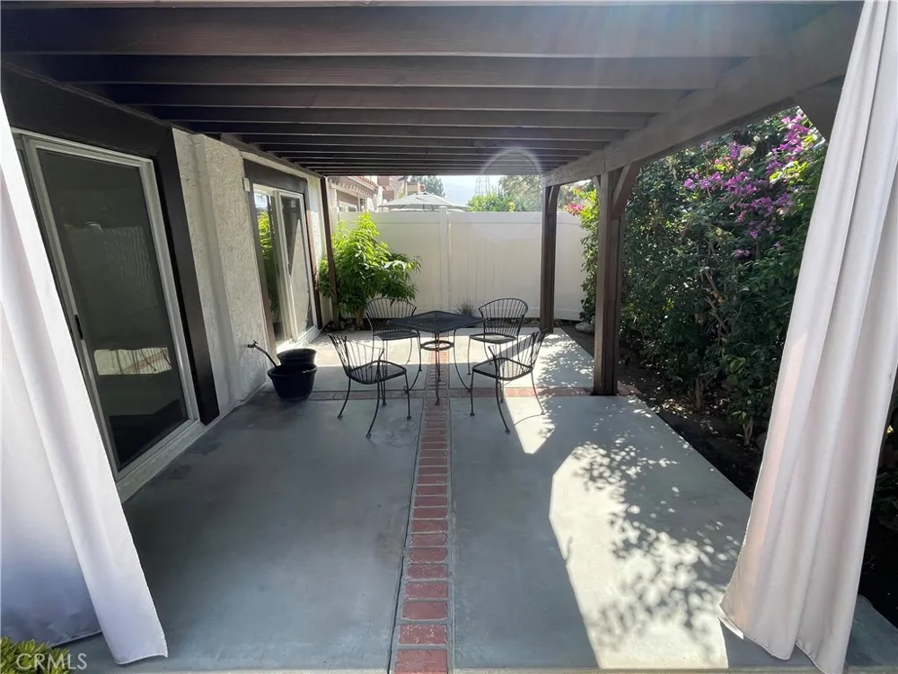 2668 Hacienda Drive Duarte, CA 91010
