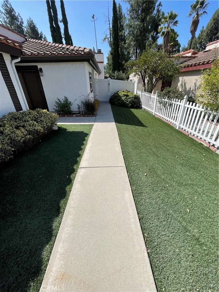 2668 Hacienda Drive Duarte, CA 91010