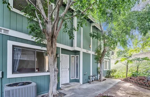 1070 Walnut Grove #F