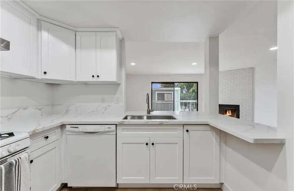 1070 Walnut Grove #F Rosemead, CA 91770