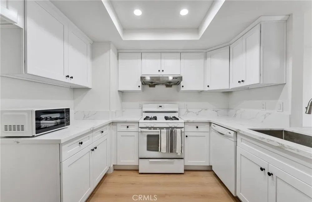 1070 Walnut Grove #F Rosemead, CA 91770