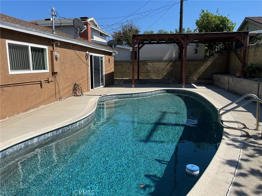 2125 Edmore Rowland Heights, CA 91748