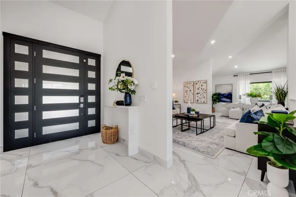 3890 Shadow Grove Road Pasadena, CA 91107