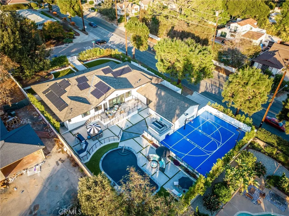 3890 Shadow Grove Road Pasadena, CA 91107