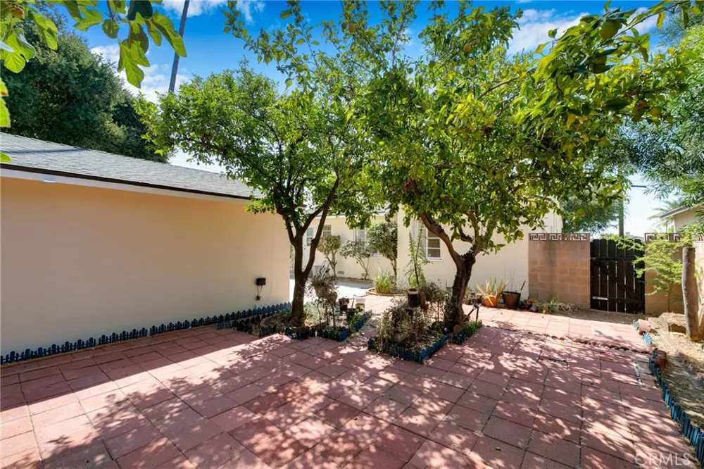 8925 Youngdale San Gabriel, CA 91775
