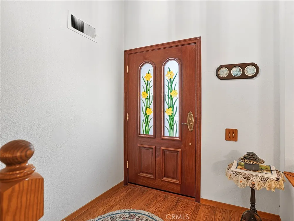 10634 Deering Avenue Chatsworth, CA 91311