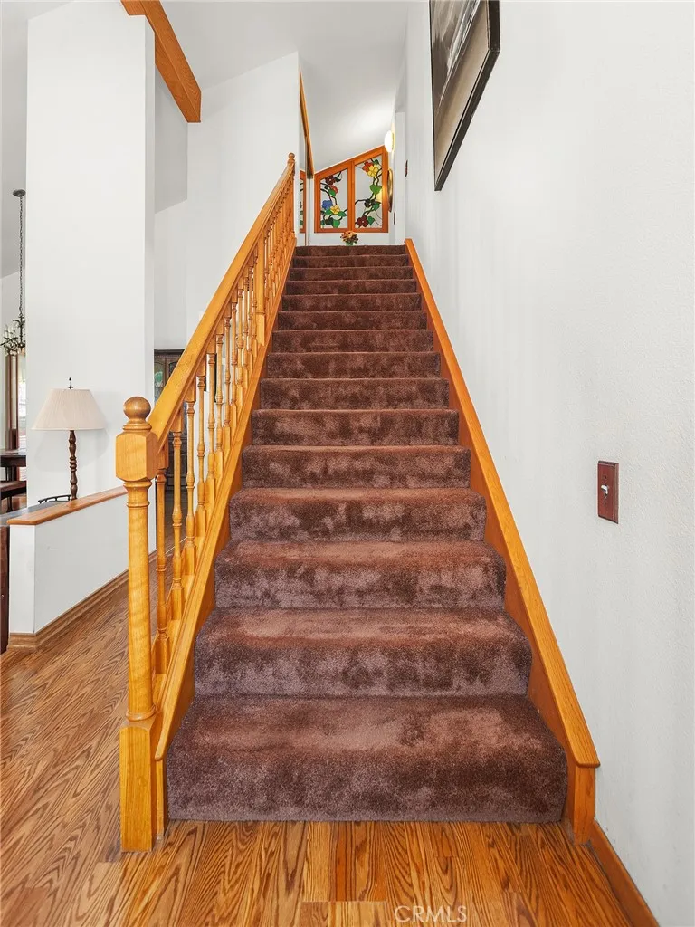 10634 Deering Avenue Chatsworth, CA 91311