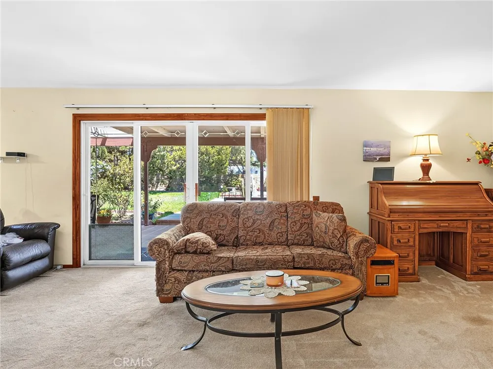 10634 Deering Avenue Chatsworth, CA 91311
