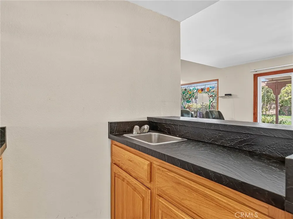 10634 Deering Avenue Chatsworth, CA 91311