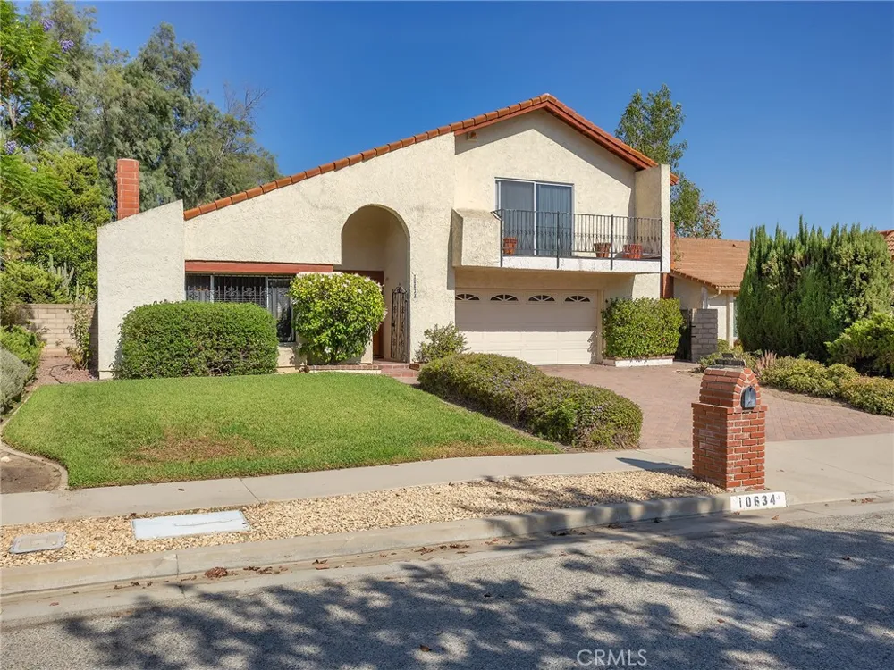 10634 Deering Avenue Chatsworth, CA 91311