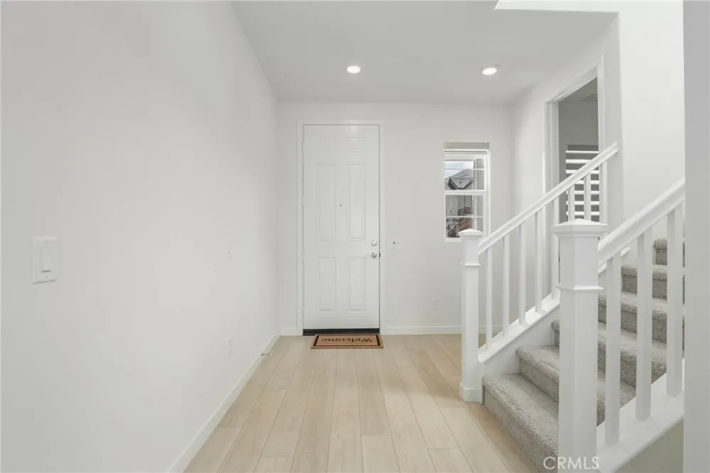 27273 Debut Place Valencia, CA 91381
