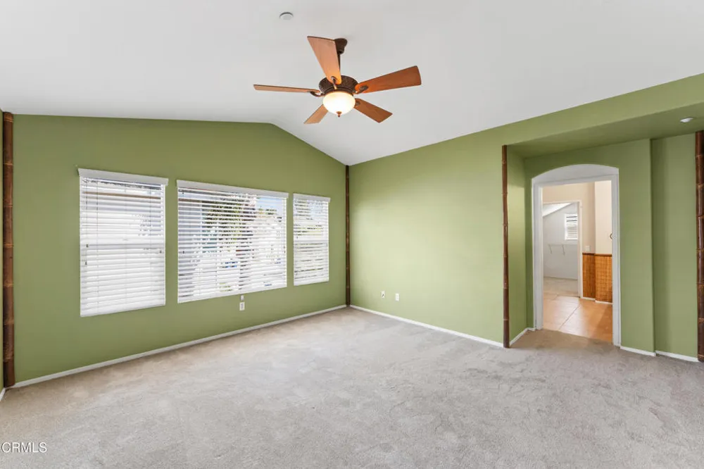 764 Saratoga Avenue Ventura, CA 93003