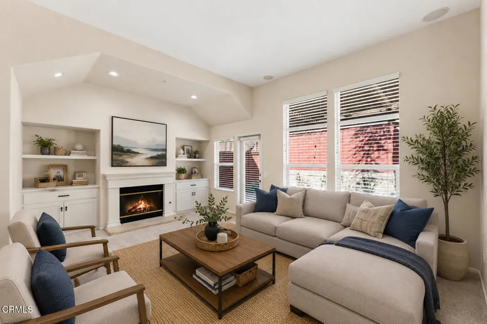 764 Saratoga Avenue Ventura, CA 93003