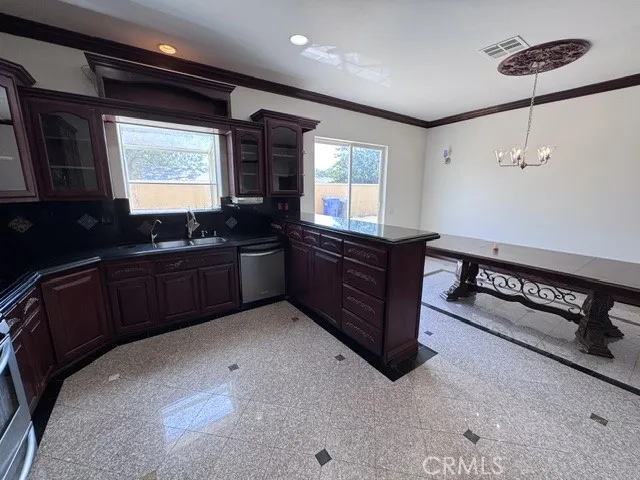 37224 105th Street E Littlerock, CA 93543