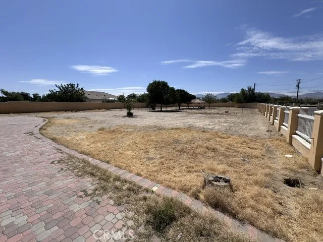 37224 105th Street E Littlerock, CA 93543