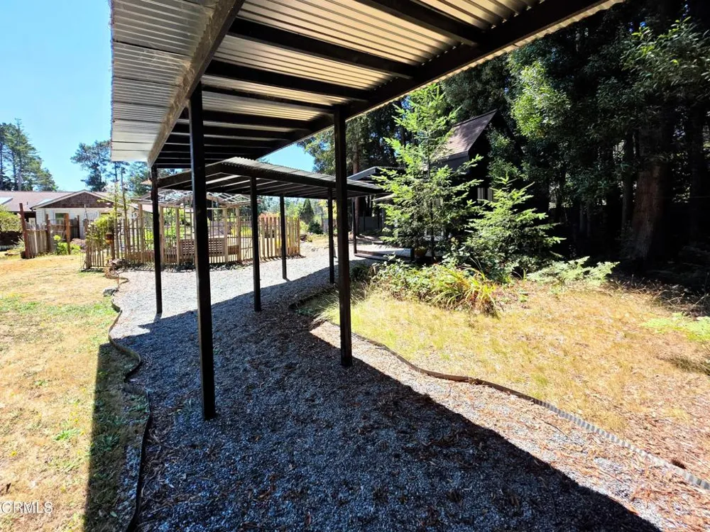 6951 Road 18 Little River, CA 95456