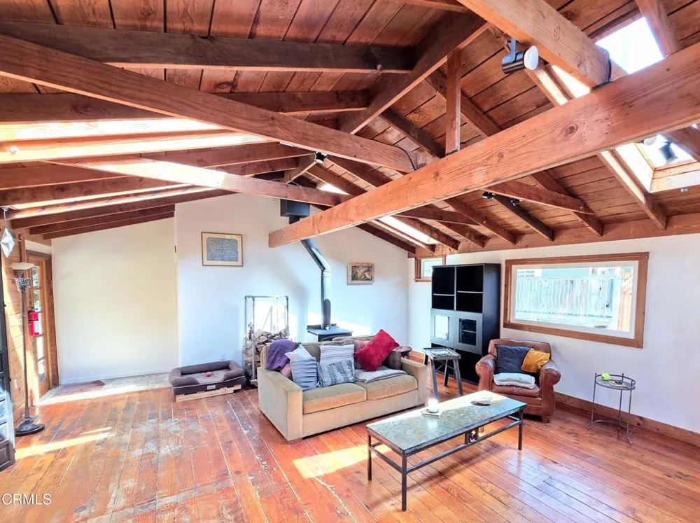 6951 Road 18 Little River, CA 95456