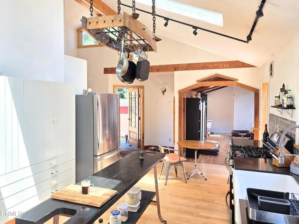 6951 Road 18 Little River, CA 95456