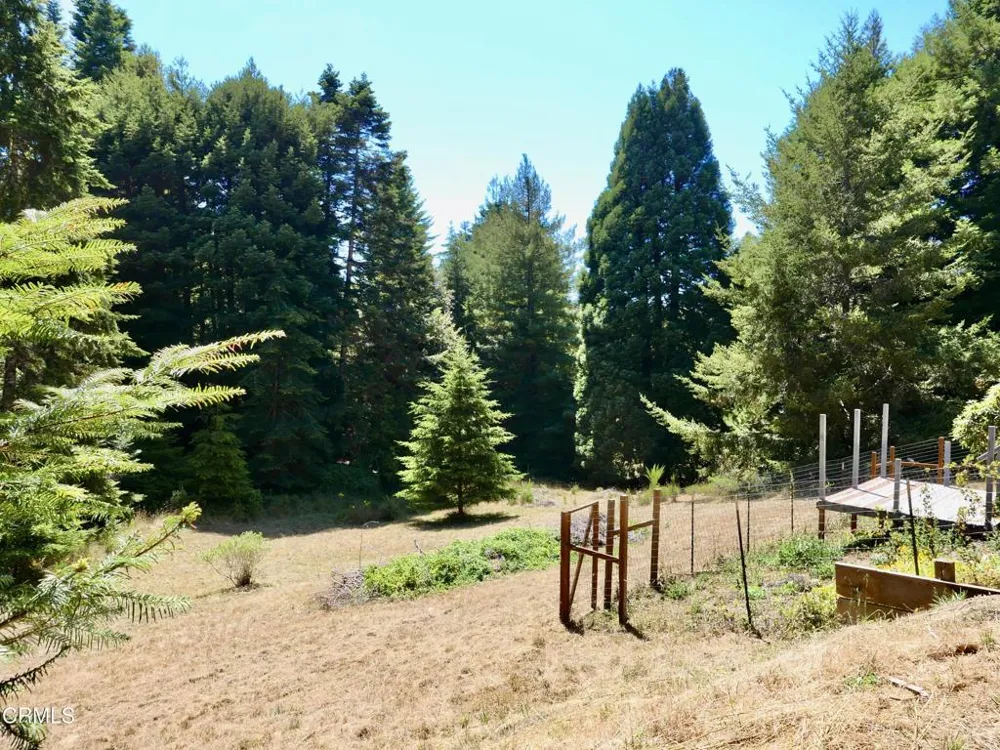 26361 Blueberry Hill Road Fort Bragg, CA 95437
