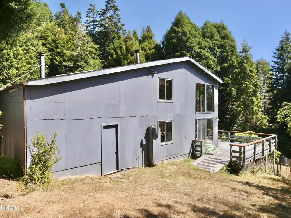 26361 Blueberry Hill Road Fort Bragg, CA 95437