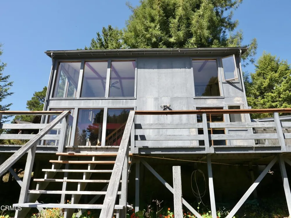 26361 Blueberry Hill Road Fort Bragg, CA 95437