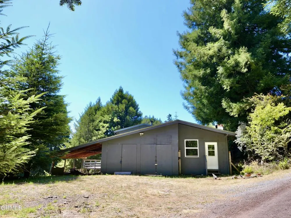26361 Blueberry Hill Road Fort Bragg, CA 95437